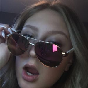 Meet your Posher, Ashton